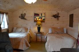 Beach Haven Cabin | Bodnarosa Motel and Campground