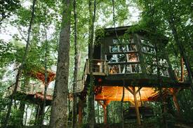 Oconee County Other | THE MAJESTIC TREEHOUSE romantic, luxury retreat