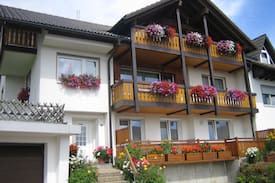 Breitnau Apartment | Ferienhaus Philipp Faller, (Breitnau), Ferienwohnung Margerite, 48qm, 1 Schlafzimmer, max. 2 Personen