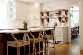 Midlothian House | Sheffield Cottage -Charming and Cozy 4BR Cottage
