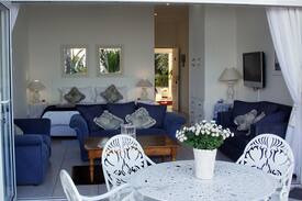 Shaka's Rock House | SHAKA'S SUITE @ Shaka's Seat