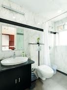 Kochi Hotel | A/c Single room at Near Amrita Hospital Edappally