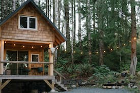 Juan de Fuca Electoral Area Cabin | Rustic West Coast Cabin