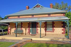 Waikerie House | 1920 B & B