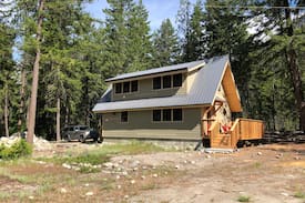 Stehekin Cabin | Stehekin Rainbow Cabin