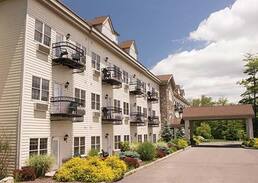Lake Harmony Hotel | Willowbrook at lake harmony