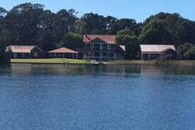 Jervis Bay Cabin | Cottage in Booderee National Park Jervis Bay