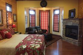 Mentone Bed & Breakfast | Suite Sweetheart - Mentone Mountain View Inn