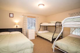 Government Camp House | Boardwalk Lodge: Sleeps 48 maximum w/Two Hot Tubs