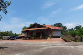 Tanjung Pelandok House | Five Palms Beach House @Seaside Villa Port Dickson