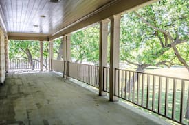 Fort Mc Kavett House | Clear Creek Ranch with Private Lake