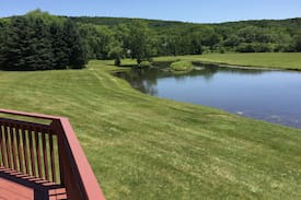 Cooperstown House | Apple Tree Pond - 11 Acres to Enjoy