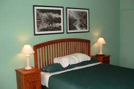 Motueka Valley Bed & Breakfast | Waitakiroa Farmstay B&B