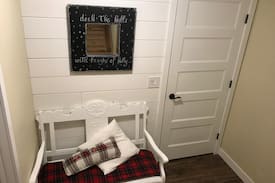 Kleefeld Apartment | THE MONARCH B&B