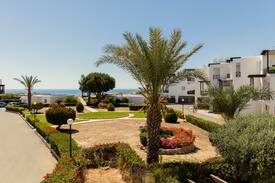 Larnaca Apartment | Seaview Apartments at Cyprus next to the sea