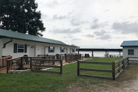 Lake Panasoffkee Cabin | Tracy's Point Fishing Lodge