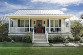 Crawford House | Fixer Upper Producers House : Matsumoto Farm