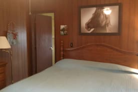 Jonesborough House | THE HIDEOUT