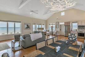 South Ponte Vedra Beach House | Oceanfront House "Tipsy Turtle" not far from Mayo