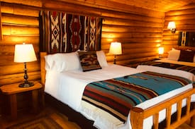 Bellevue Cabin | Lucky Cabin at the Long Horse Ranch #4