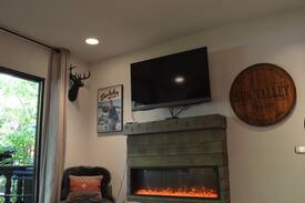 Warm Springs Apartment | Edelweiss condo - across from Warm Springs Lodge