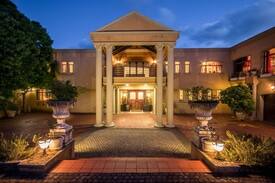 Umhlanga Ridge House | The most beautiful lifestyles in the world.