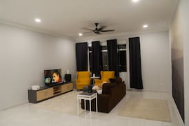 Kampung Paya Apartment | Private Room Jade Hill . Free Wifi. Netflix.