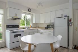 Huntsville Cabin | Still Bay Cottages - Full Resort for 29 Guests
