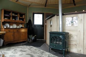 Thompson Okanagan Other | Ptarmigan Hills Cabin in the Trees