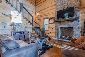 Broken Bow Cabin | Choctaw Ridge Luxury Rustic 3 Bedroom Across the Street from Fishing Pond