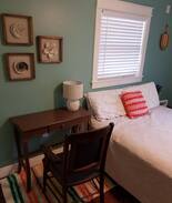 Safety Harbor House | Charming Safety Harbor Room! Walk to Downtown!