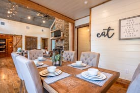 Broken Bow Cabin | Whiskey Creek-On the Creek, Farmhouse Decor