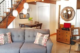 West Plaza House | Fungalow Guesthouse in West Plaza