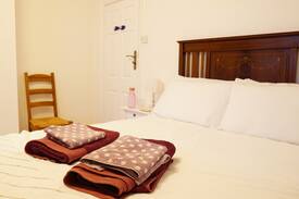 Gillingham House | Double room in peaceful house in Rainham, Kent