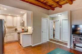 Santa Fe House | Casa Amigos #B, Quiet, Peaceful, In Town