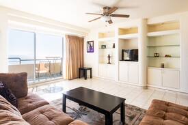 Centro Playas Apartment | La Jolla De Rosarito! 800 Meters to Papas & Beer!