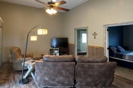 Palmyra Cabin | Cozy and Quiet Cottage