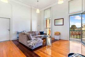 Kennington Apartment | Luxury with Balcony Views - St Aidan’s Park