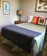 Avondale Apartment | The "Inn on Forest" Children's Hospital B7