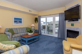 Little Salisbury Apartment | Island Cabana 303 - Ocean Block Condo w/ Partial Ocean View!