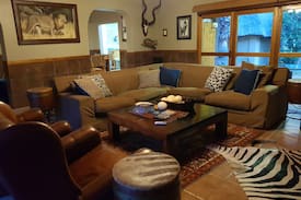 Hammanskraal Cabin | YS-Shiloh: Dinokeng big 5 Game Reserve