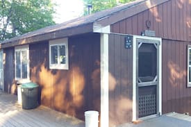 Warren Cabin | Crawford Pond Cabin - Private, Spacious, Lakefront