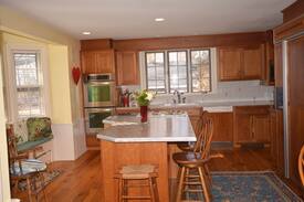 Dartmouth House | Vacation in a Sea Captain's House in Padanaram