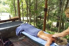 Zara Cabin | Waterfall Hideout RainforestRetreat