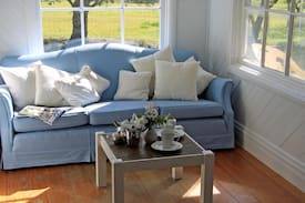 Upper Lansdowne Cabin | Flame Tree Cottage - a secluded rural escape