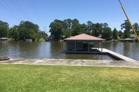 Warwick House | Waterfront Lake Blackshear, Warwick, Ga.