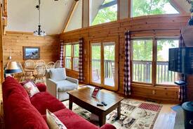 Gatlinburg - Pigeon Forge Cabin | Spectacular Views-Northwood Cabin
