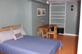 The Peanut House | Near Seneca college, Private, large room/Parking