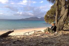 Coles Bay Bed & Breakfast | Malting Lagoon Guest House & Brewery - Airbnb