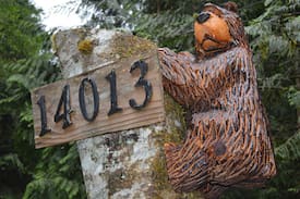 Glacier Villa | LANDON'S LOG CABIN in GLACIER near Mt. BAKER
